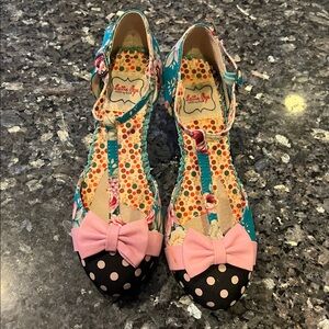 Bettie Page Teal Floral & Black Polka Dot heels with Pink Bows